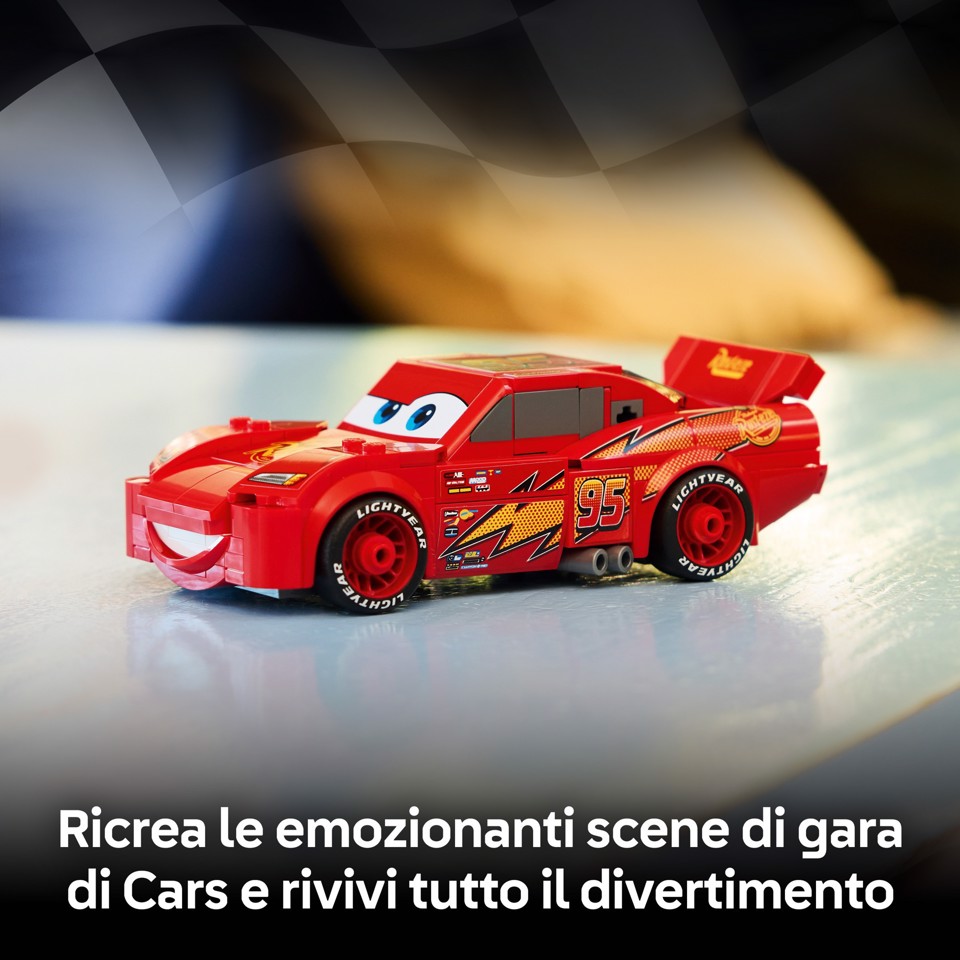 LEGO Speed Champions 77255 Saetta McQueen, Macchina Giocattolo da Collezione, Idea Regalo Disney per Fan del Film Pixar Cars
