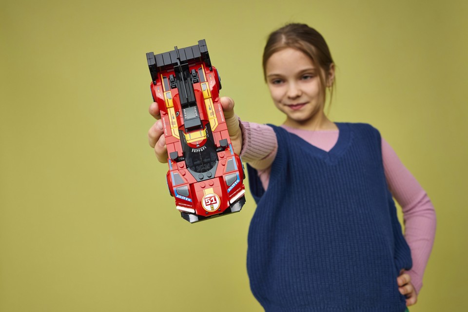 LEGO Speed Champions 77261 Ferrari 499P, Macchina Giocattolo STEM e Minifigure da Collezione, Regalo Sportivo per Bambini 9+
