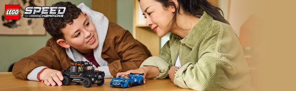 LEGO Speed Champions 77264 Jaguar Project 7 e Land Rover Defender, Set con 2 Macchine Giocattolo e 2 Minifigure, Regalo 10+