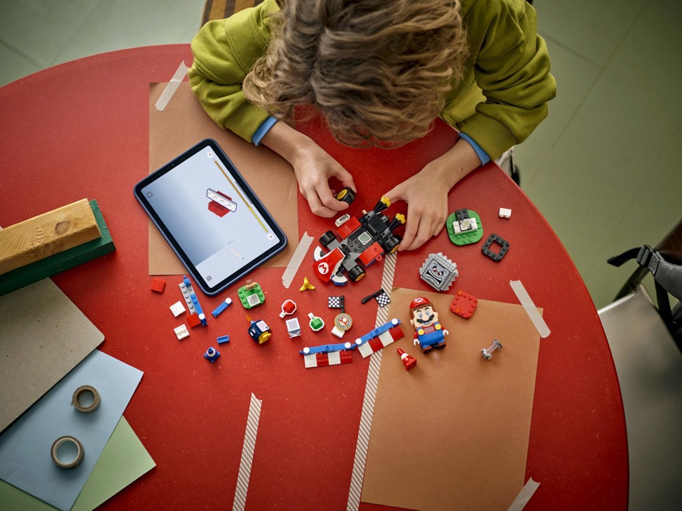 LEGO Super Mario Mario Kart 72043