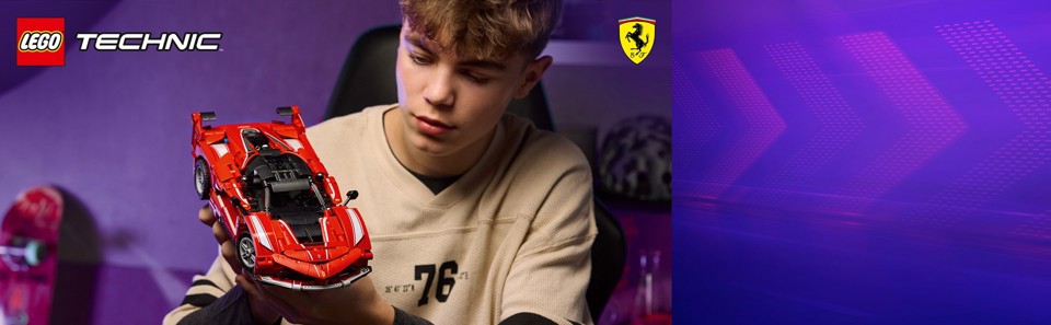 LEGO Technic 42212 Ferrari FXX K, Motore V12 con Pistoni Mobili