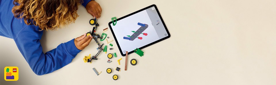 LEGO Technic 42218 Mietitrebbia Gommato John Deere 1470H, Veicolo Giocattolo da Cantiere, Braccio Rotante e Pinza, Regalo 7+