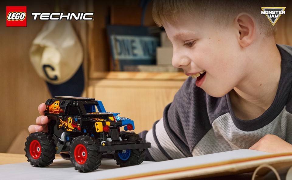 LEGO Technic 42219 Monster Jam Grave Digger Fuoco e Ghiaccio