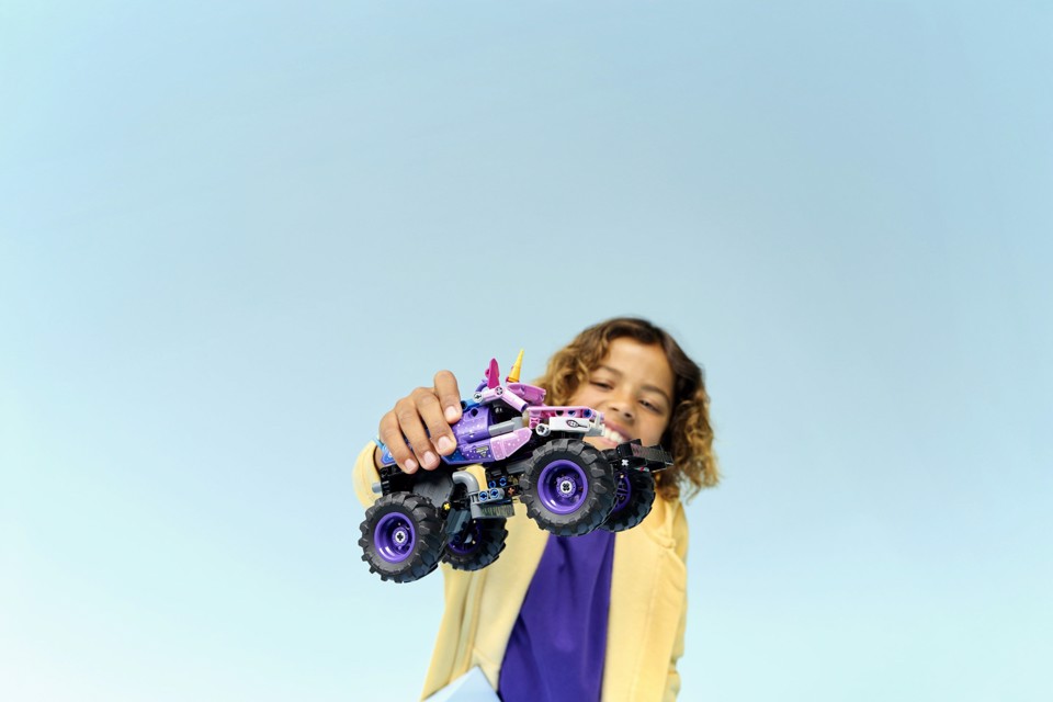 LEGO Technic 42220 Monster Jam Sparkle Smash a Retrocarica, Camion Giocattolo Pull-Back, Regalo per Bambini e Bambine da 7+