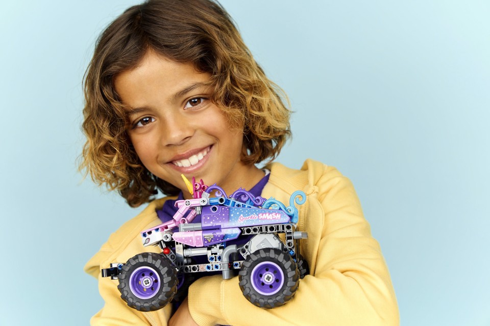 LEGO Technic 42220 Monster Jam Sparkle Smash a Retrocarica, Camion Giocattolo Pull-Back, Regalo per Bambini e Bambine da 7+