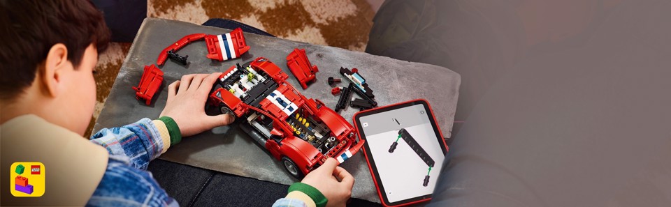 LEGO Technic 42235 Auto Ferrari 488 PISTA, Macchina Giocattolo con Motore V8, Sterzo e Differenziale, Regalo per Bambini 9+