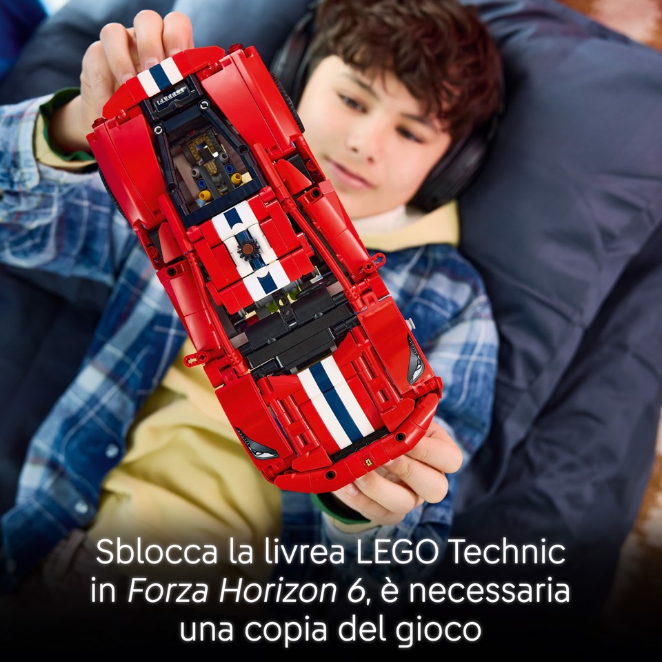 LEGO Technic 42235 Auto Ferrari 488 PISTA, Macchina Giocattolo con Motore V8, Sterzo e Differenziale, Regalo per Bambini 9+