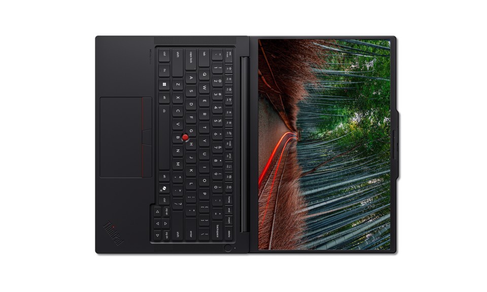 Lenovo ThinkPad P14s Gen 7 (AMD) Copilot + PC Copilot+ PC AMD Ryzen AI 7 PRO 450 Workstation mobile 35,6 cm (14") WUXGA 32 GB DDR5-SDRAM 1 TB SSD Wi-Fi 7 (802.11be) Windows 11 Pro Nero Italiano
