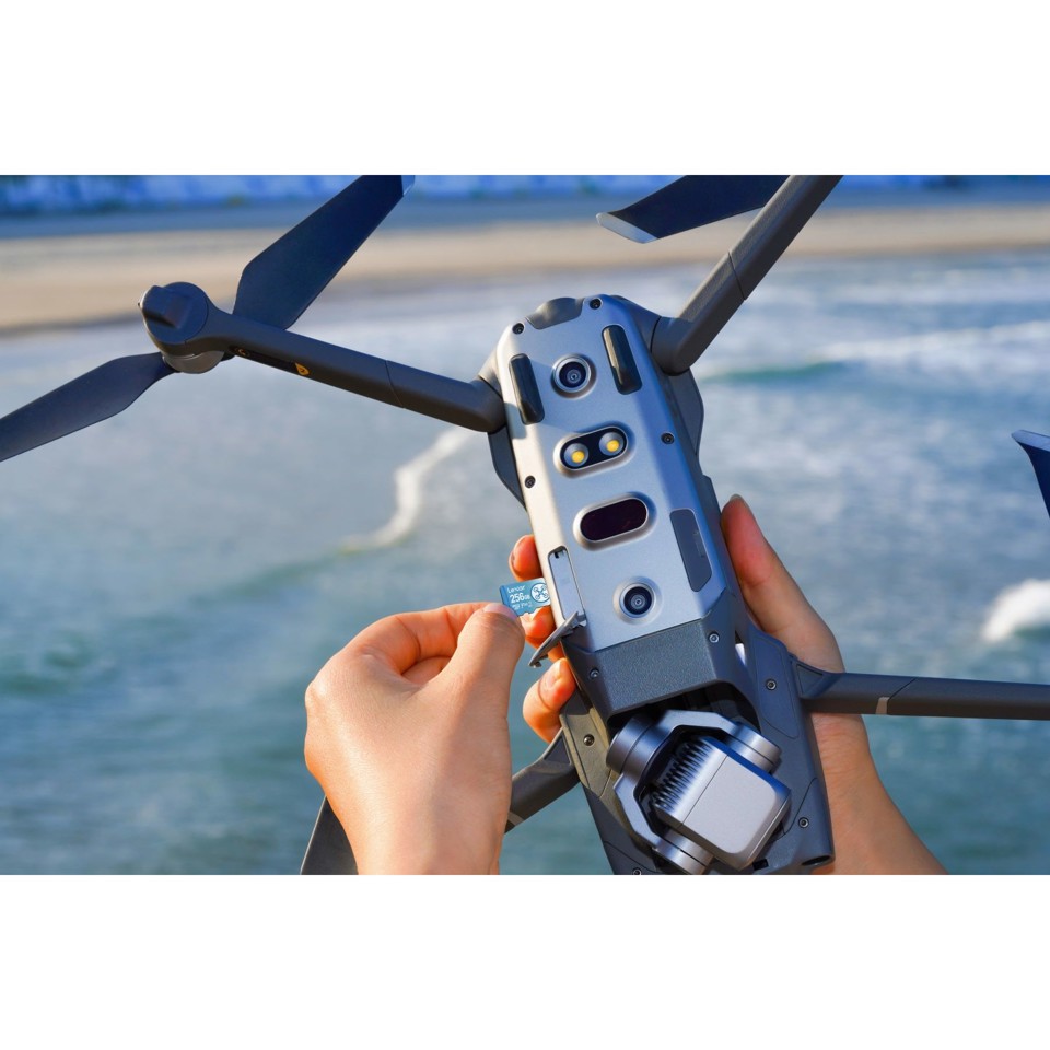 Lexar FLY microSDXC UHS-I card 64 GB Classe 10