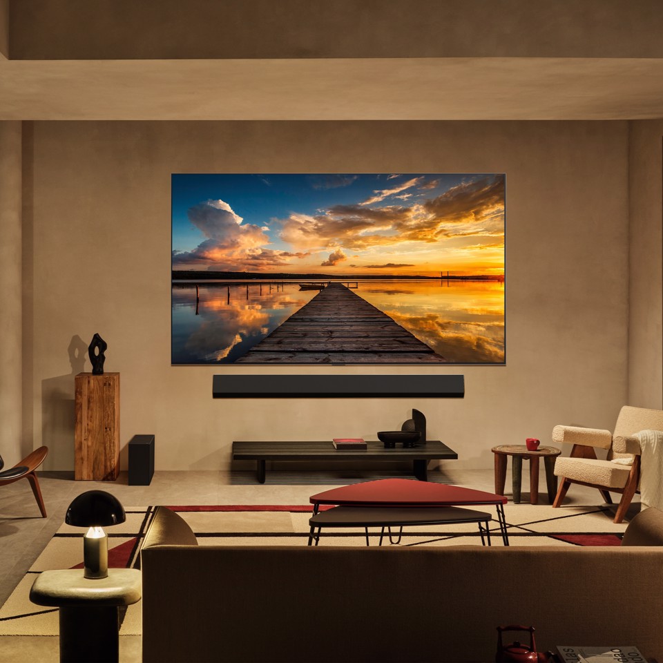 LG OLED evo AI OLED97G54LW TV Serie G5 97'' 4K, α11 Gen2, Brightness Booster Max, 60W, 4 HDMI 165Hz, Smart TV 2025 prodotto di esposizione pari al nuovo