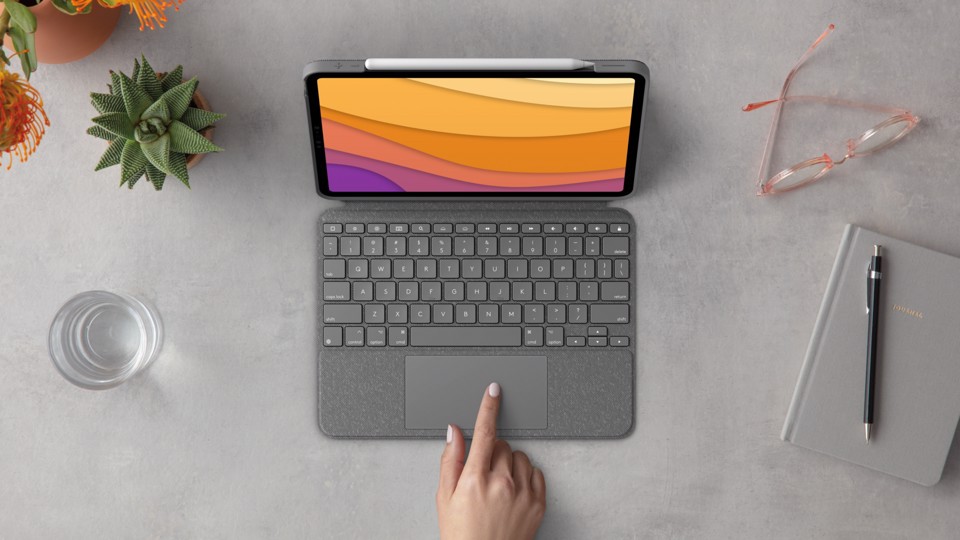 Logitech Combo Touch Custodia con Tastiera per iPad Air (4. gen - 2020) - Tastiera Retroilluminata Rimovibile, Trackpad Click-Anywhere, Smart Connector - Grigio.