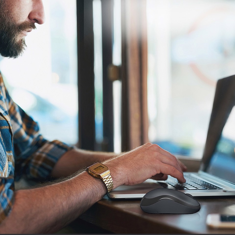 Logitech M220 SILENT Mouse Wireless, 2,4 GHz con Ricevitore USB, Tracciamento Ottico 1000 DPI, Durata Batteria di 18 Mesi, Ambidestro, Compatibile con PC, Mac, Laptop