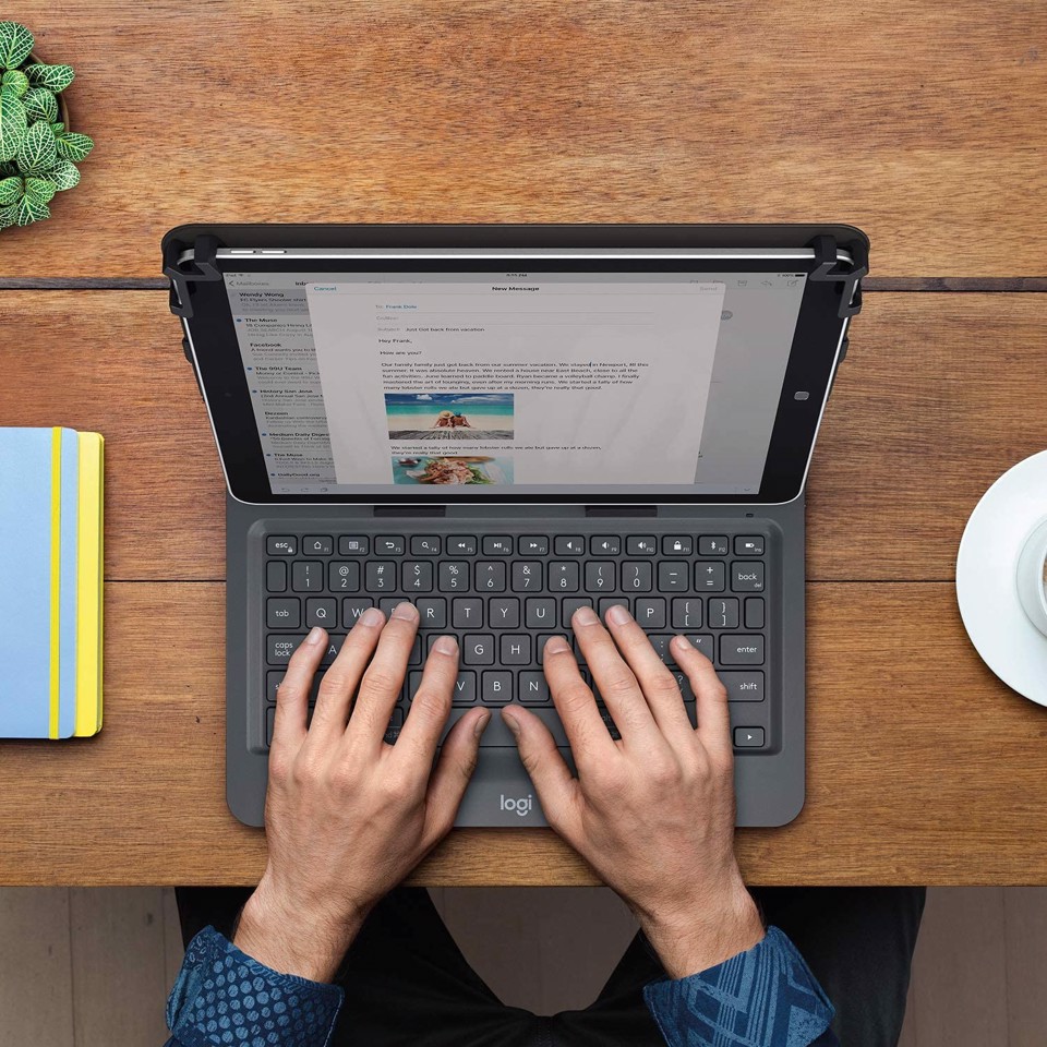 Logitech Universal Folio cover con tsatiere per tablet (universale 9/10")