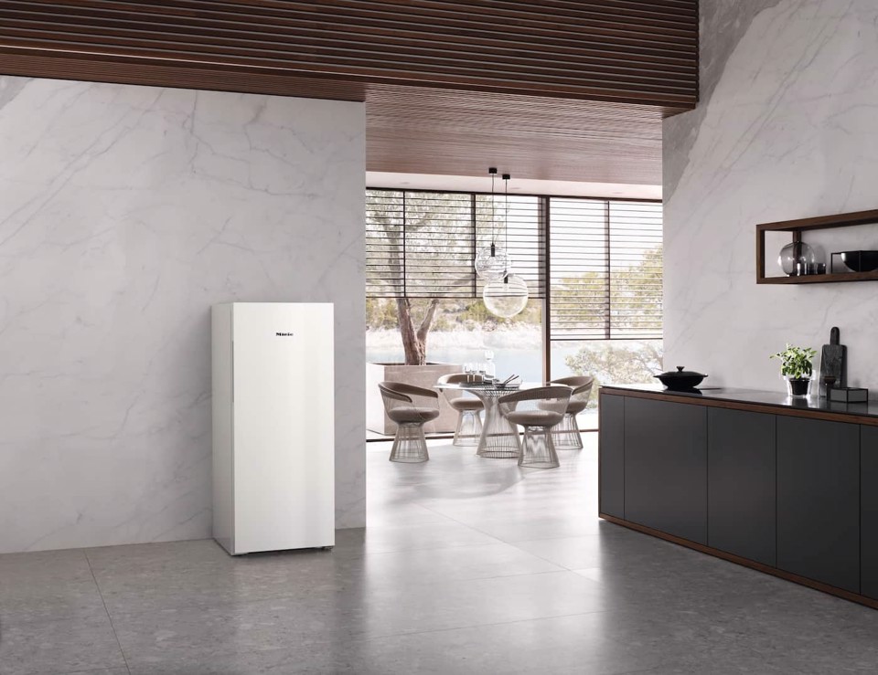 Miele 12431410 congelatore Congelatore verticale Libera installazione 200 L Bianco