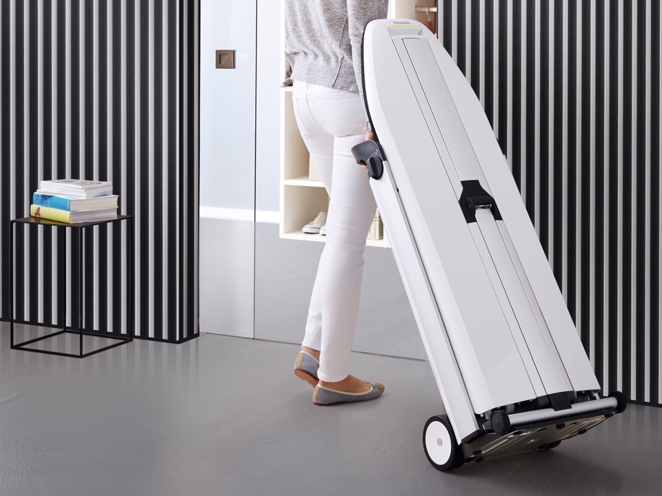 Miele B 4312 FashionMaster Stazione di stiro a vapore pressurizzato 1,25 L Piastra a nido d'ape Antracite, Grigio