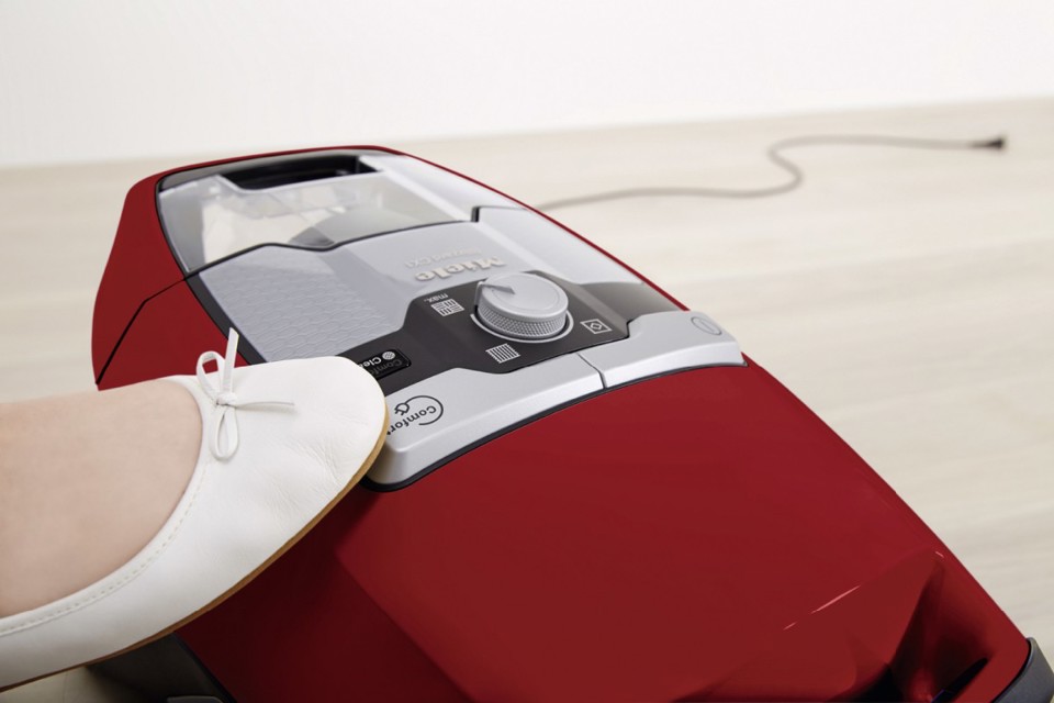 Miele Blizzard CX1 2 L A cilindro Secco 890 W Senza sacchetto