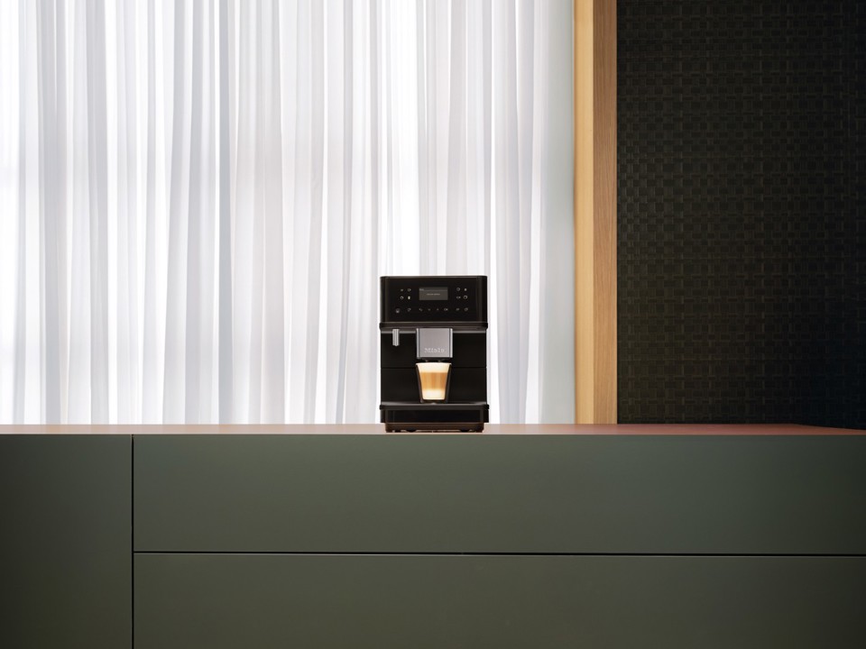 Miele CM 6160 MilkPerfection Macchina da caffè con filtro 1,8 L