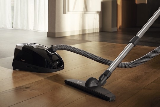 Miele Compact C2 3,5 L A cilindro Secco 890 W Senza sacchetto