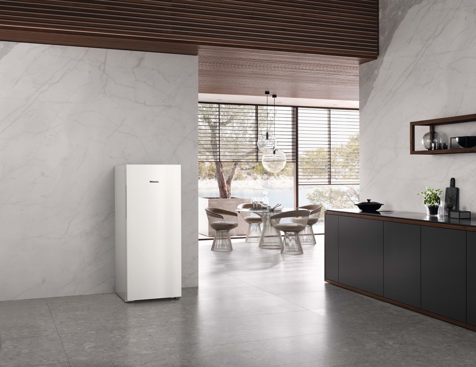 Miele FN 4322 D-1 Congelatore verticale Libera installazione 200 L Bianco
