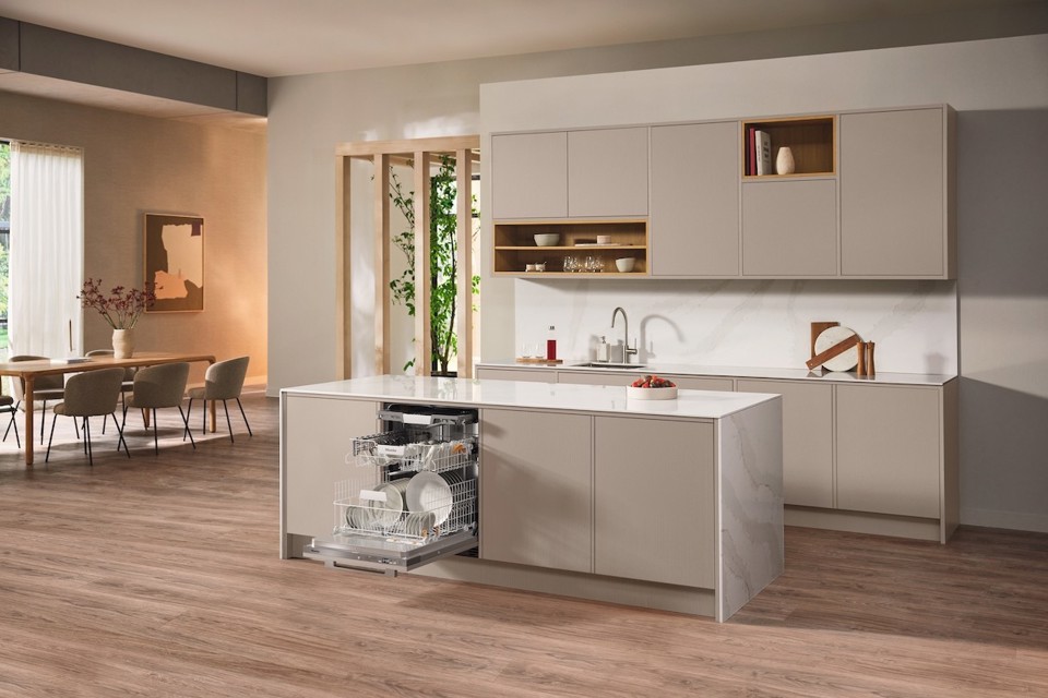 Miele G 5453 SCVi Active Plus A scomparsa totale 14 coperti B