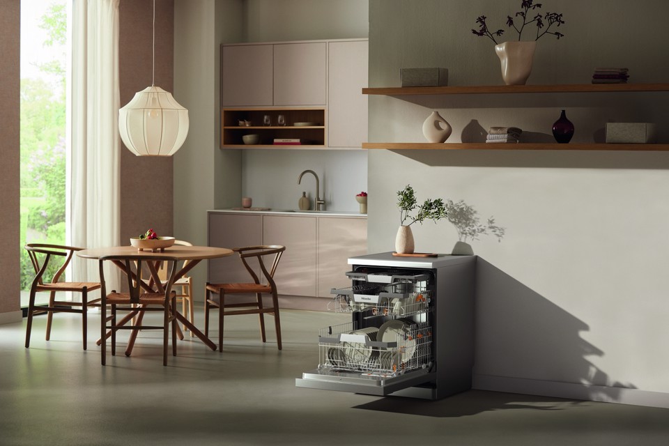 Miele G 7040 SC CLST AutoDos Libera installazione 14 coperti