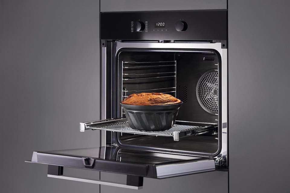 Miele H 2455 B Active 76 L Nero, Acciaio inox