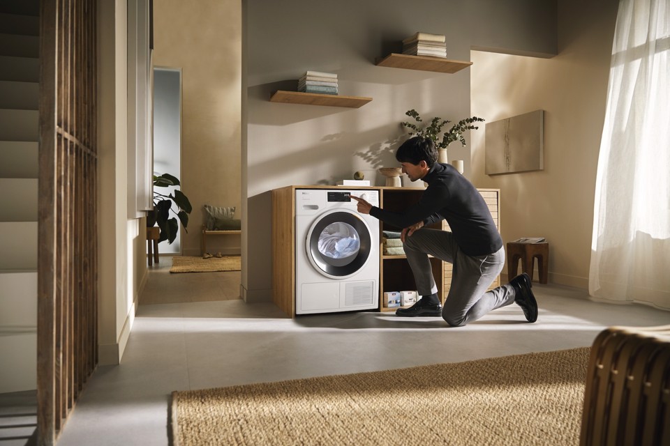Miele TWD640WP asciugatrice Libera installazione Caricamento frontale 9 kg Bianco