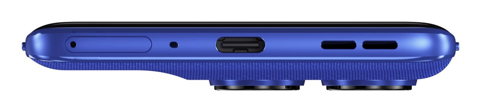 Motorola edge 60 pro con Moto AI (12/512GB, Fotocamera 50+50+10MP, selfie 50MP, Display 6.67" pOLED 120Hz, MediaTek Dimensity 8350, batteria 6000mAh, ricarica 90W, Android 15), PANTONE Dazzling Blue