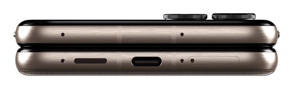 Motorola razr 60 Ultra con Moto AI (16/512GB, 50+50MP, selfie 50MP, display esterno 4.0" interno 7" pOLED 165Hz, Qualcomm Snapdragon 8 Elite, 4700mAh, 5G, Dual SIM, Android 15) PANTONE Mountain Trail