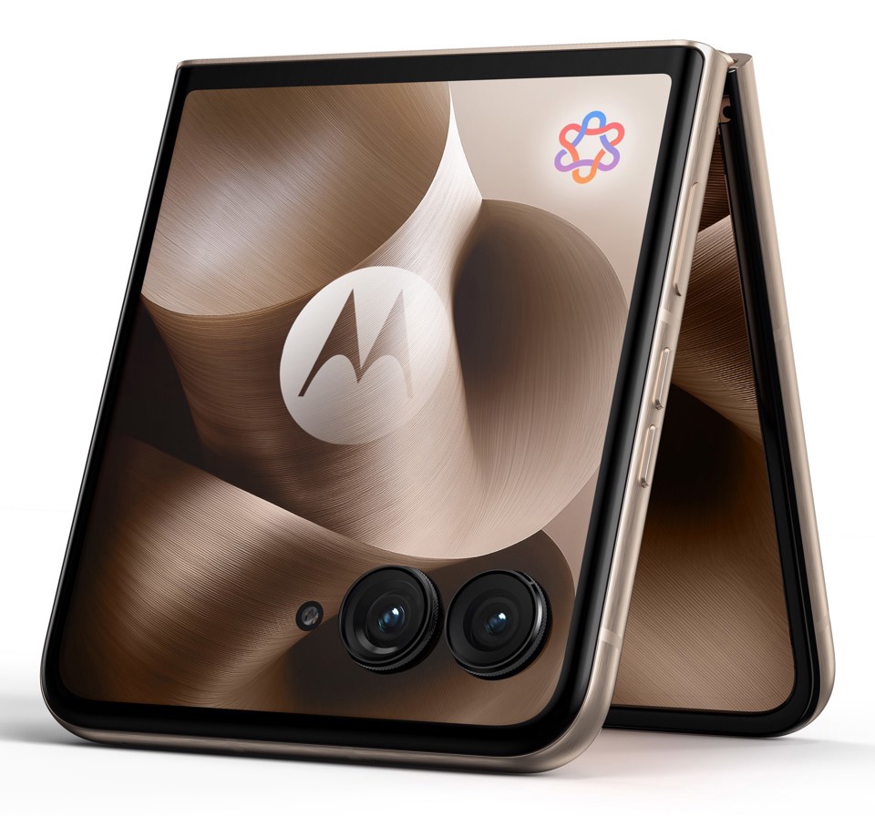 Motorola razr 60 Ultra con Moto AI (16/512GB, 50+50MP, selfie 50MP, display esterno 4.0" interno 7" pOLED 165Hz, Qualcomm Snapdragon 8 Elite, 4700mAh, 5G, Dual SIM, Android 15) PANTONE Mountain Trail