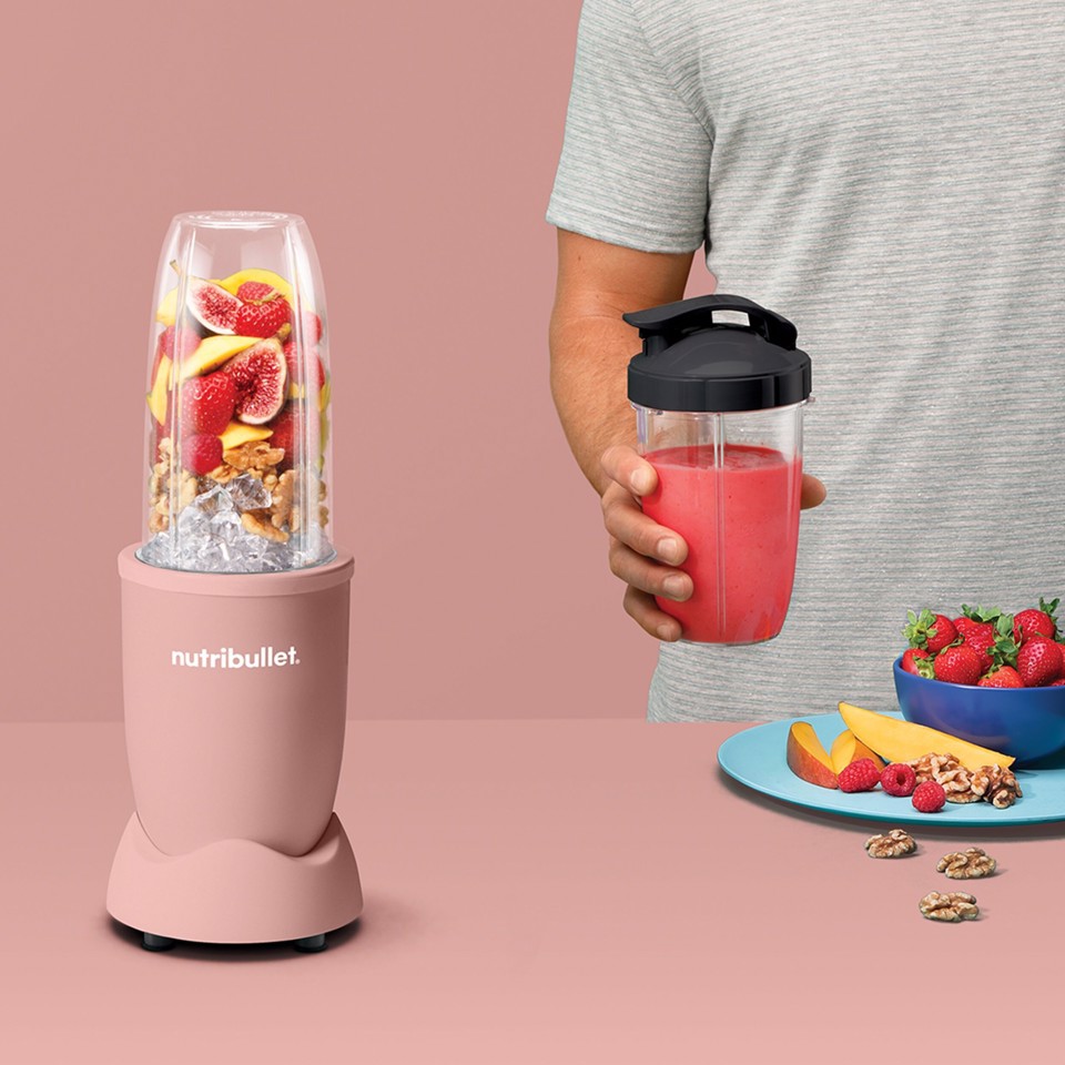 NutriBullet Pro – Frullatore Compatto e Potente, Estrattore di Nutrienti, Smoothie Maker, 900W, Rosa Opaco (NB907MACL)