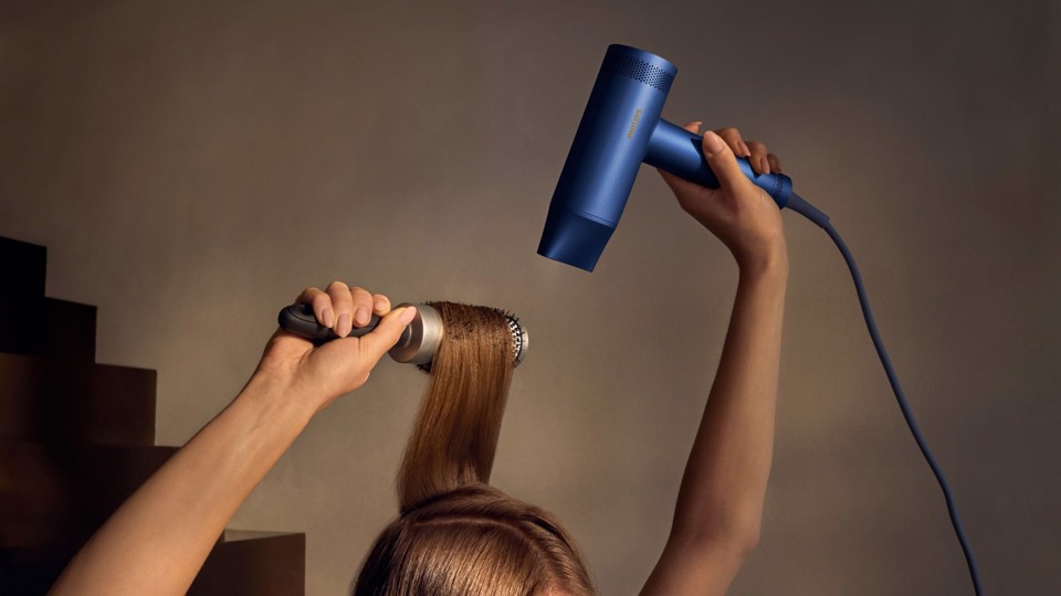 Philips 8000 series BHD839/10 asciuga capelli 1400 W Blu