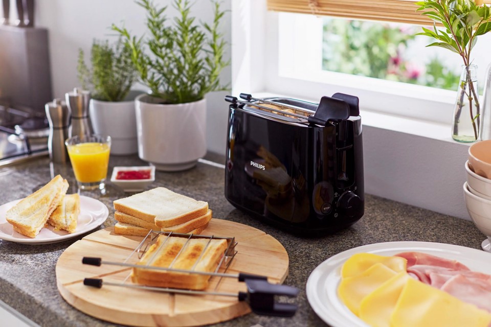 Philips Daily Collection Tostapane HD2583/90, 600W, 2 pinze, 8 livelli di tostatura