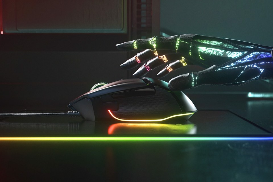 Razer Basilisk V3 mouse Gaming Mano destra USB tipo A Ottico 26000 DPI