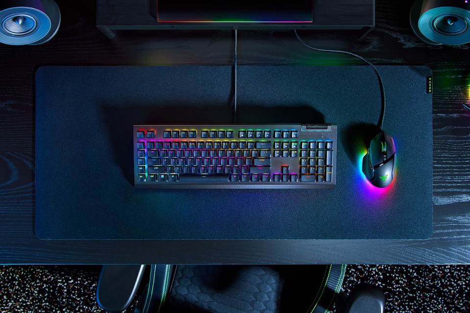 Razer BlackWidow V4 X tastiera USB QWERTY Italiano Nero