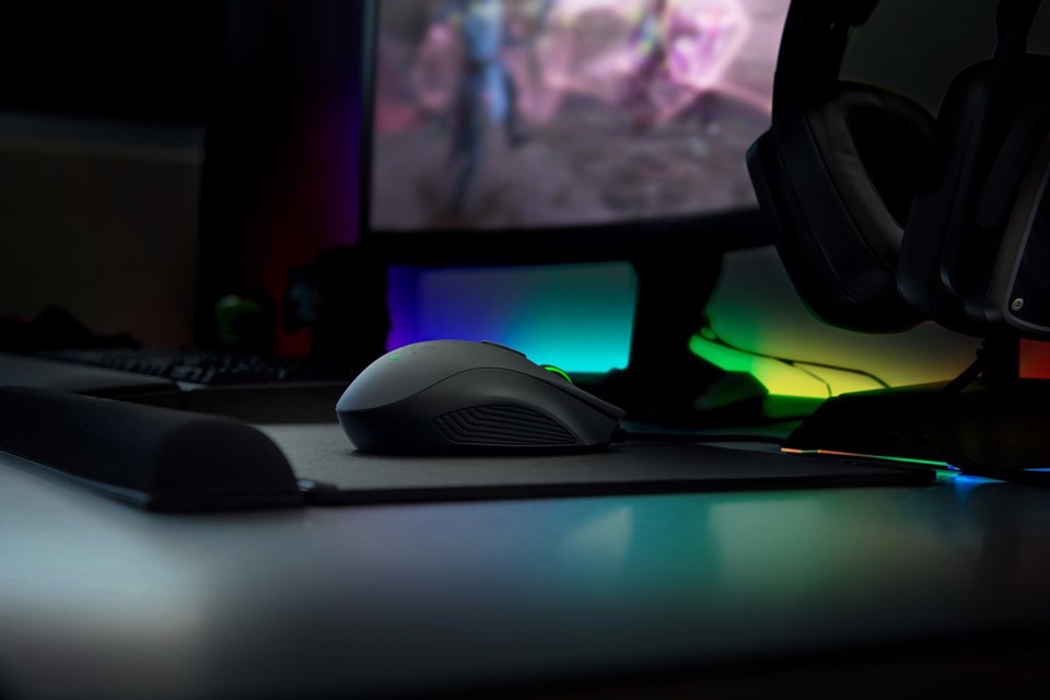 Razer Naga Trinity mouse Mano destra USB tipo A Ottico 16000 DPI