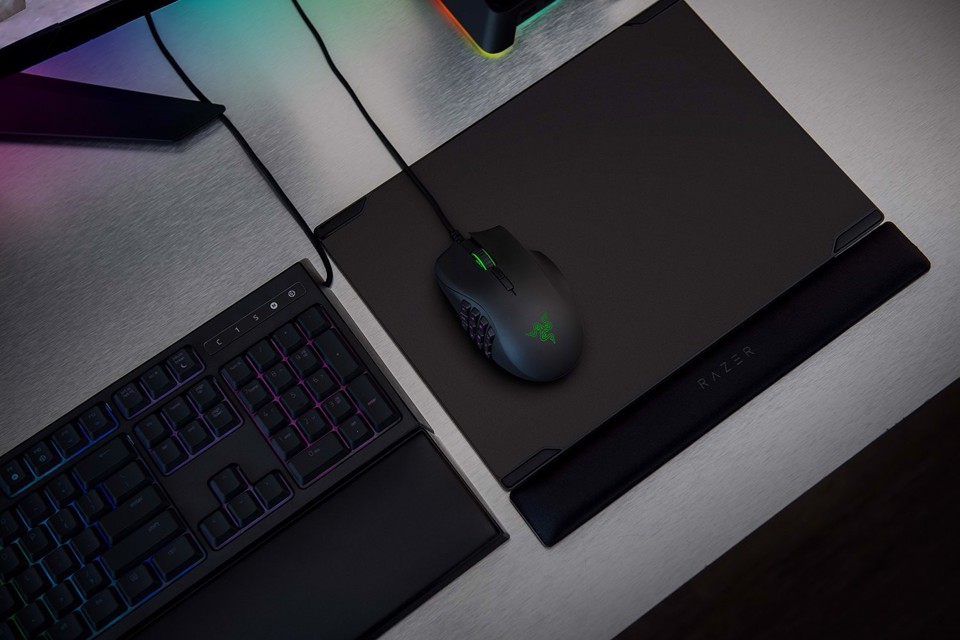 Razer Naga Trinity mouse Mano destra USB tipo A Ottico 16000 DPI