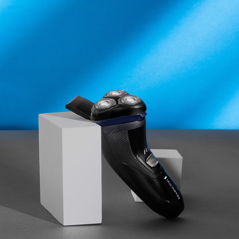 Remington Rasoio a Testine Rotanti Style Series R3 R3002
