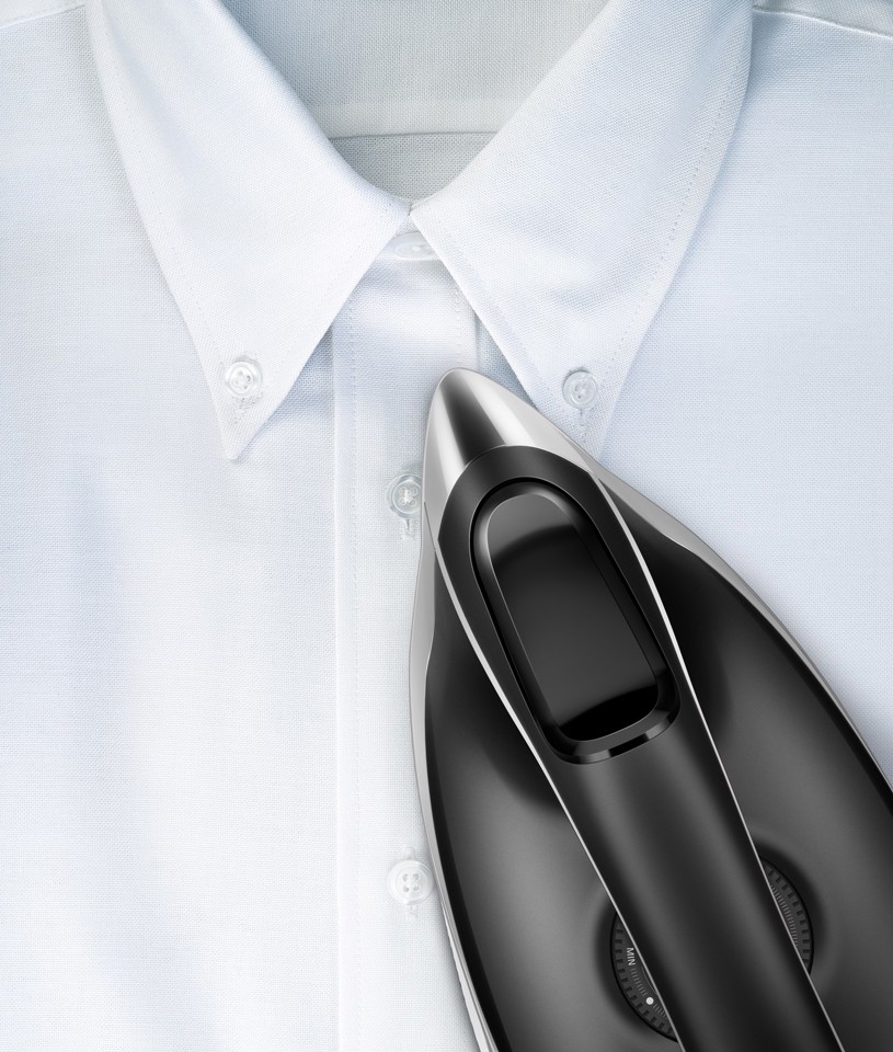 Rowenta Ferro da stiro a vapore VR8320 Turbosteam