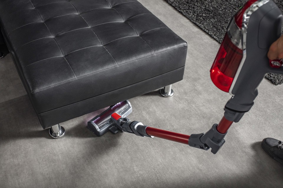 Rowenta X-Force RH9879 XFORCE FLEX 11.60 Animal Care, Scopa Ricaricabile, Aspirapolvere con Tubo Flessibile per raggiungere ogni punto, Motore Digitale, 130 Air Watt di potenza, Aspira 45 minuti, Animal Kit