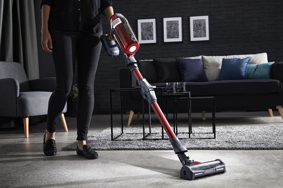 Rowenta X-Force RH9879 XFORCE FLEX 11.60 Animal Care, Scopa Ricaricabile, Aspirapolvere con Tubo Flessibile per raggiungere ogni punto, Motore Digitale, 130 Air Watt di potenza, Aspira 45 minuti, Animal Kit