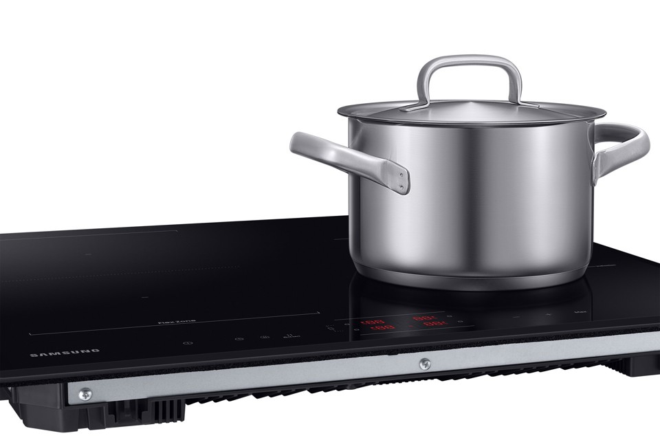 Samsung NZ64B5045GK Piano cottura a induzione 60cm Slim Fit Flex Zone, 4 zone cottura Limitatore di potenza WiFi