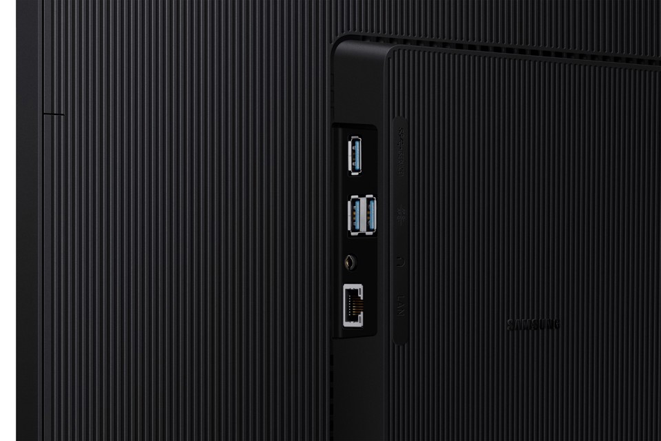 Samsung S60UD Monitor PC 81,3 cm (32") 2560 x 1440 Pixel Quad HD LCD Nero