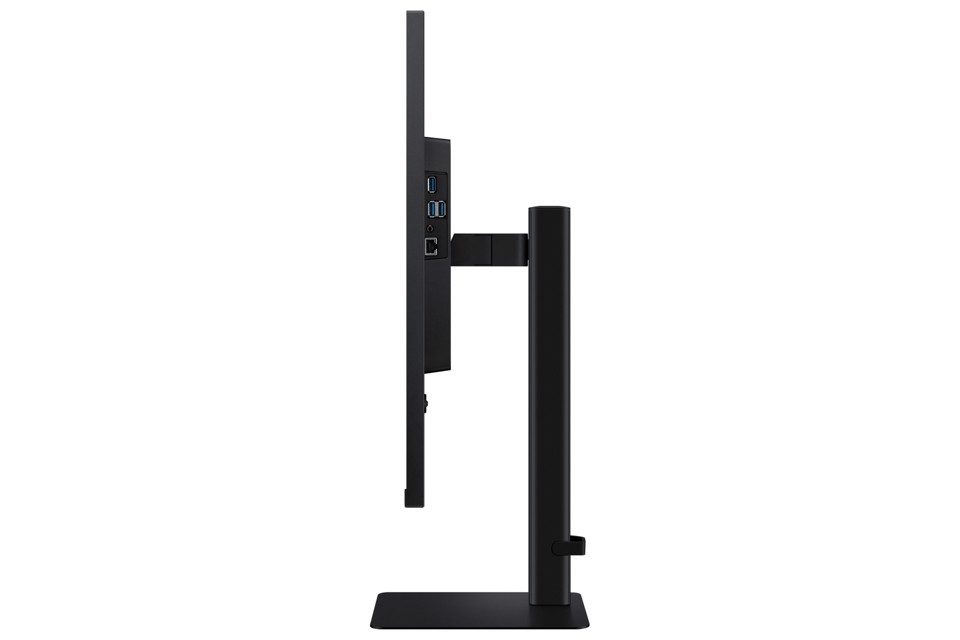 Samsung S60UD Monitor PC 81,3 cm (32") 2560 x 1440 Pixel Quad HD LCD Nero