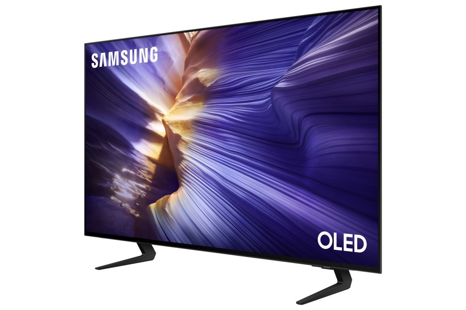 Samsung S90F 42" OLED 4K Vision AI Smart TV (2025)