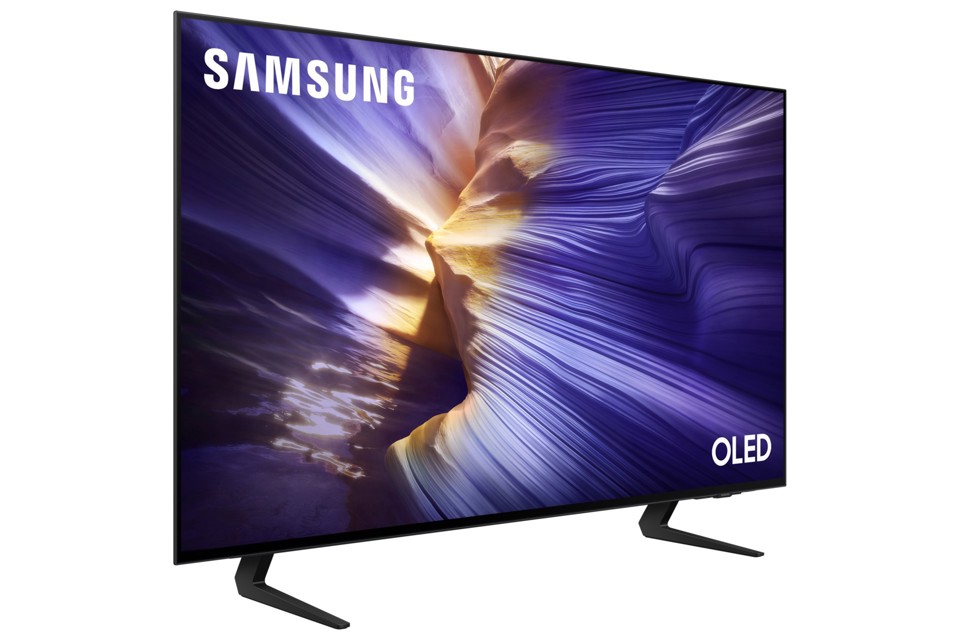 Samsung S90F 42" OLED 4K Vision AI Smart TV (2025)