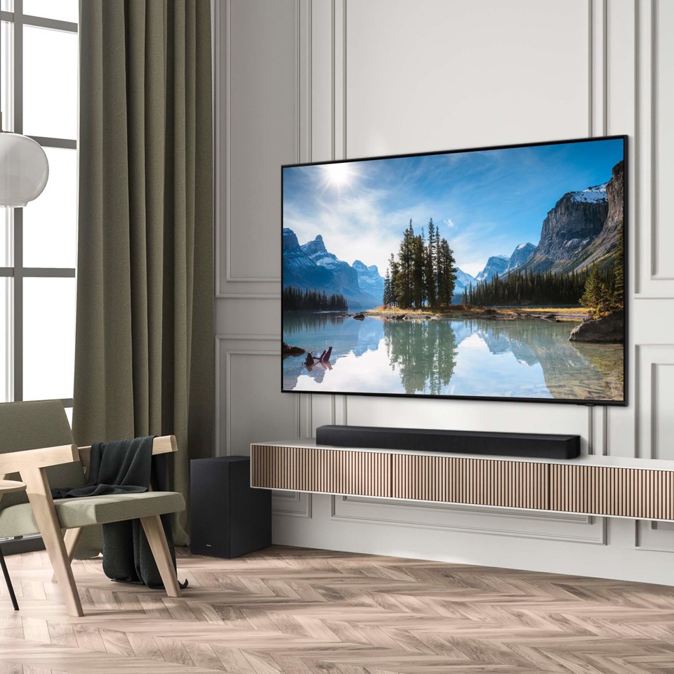 Samsung Soundbar HW-B650D/ZF Serie B, 4 Speaker, Wireless Dolby 5.1ch, Audio a 3.1 Canali, Surround sound expansion, Compatibile con Alexa e Google Assistant, Black 2024