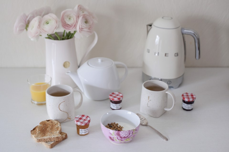 Smeg Bollitore A Temperatura Variabile 50's Style – Panna LUCIDO – KLF04CREU