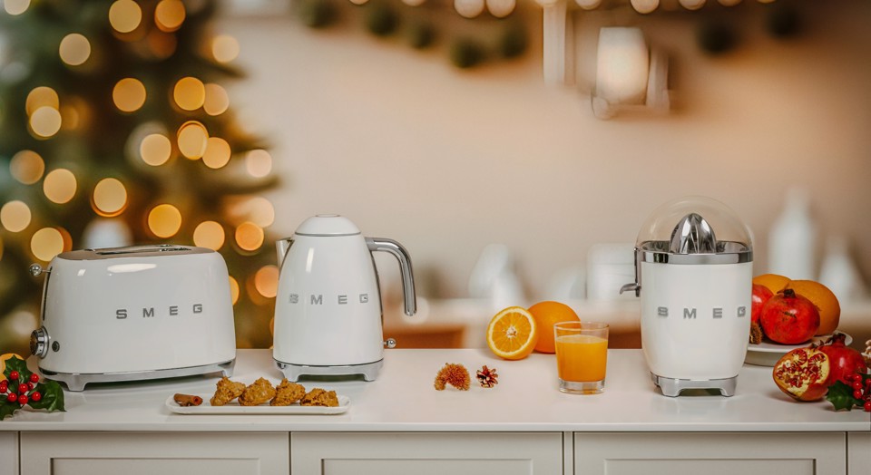 Smeg Bollitore Standard 50's Style – Bianco LUCIDO – KLF03WHEU