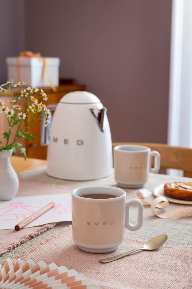 Smeg Bollitore Standard 50's Style – Panna LUCIDO – KLF03CREU